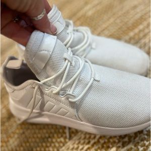 EUC Adidas Ortholite White Tennis Shoes Size 3